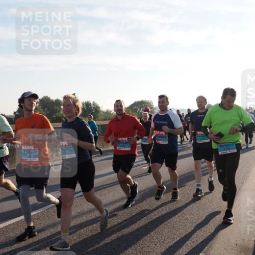 03.10.2025 - Köhlbrandbrückenlauf Fabian Wolf http://msf.ph/oto/9009733 03.10.2025 09:21:14 Position 3 2171, 1025, 3416, 3214, 3213, 2165, 0, 3109 meine-sportfotos.de