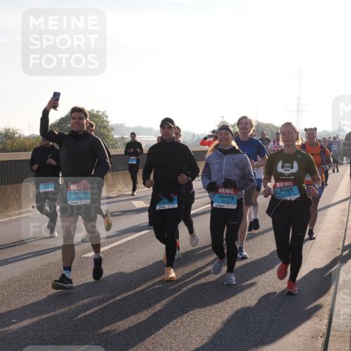 03.10.2025 - Köhlbrandbrückenlauf Fabian Wolf http://msf.ph/oto/9010069 03.10.2025 09:21:23 Position 3 3162, 3535, 3108 meine-sportfotos.de