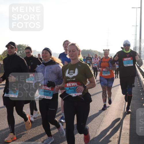 03.10.2025 - Köhlbrandbrückenlauf Fabian Wolf http://msf.ph/oto/9010111 03.10.2025 09:21:24 Position 3 3144, 3537, 3538, 3535, 3108, 3843 meine-sportfotos.de