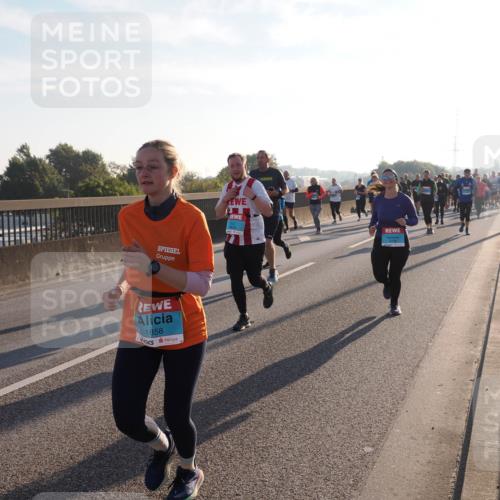 03.10.2025 - Köhlbrandbrückenlauf Fabian Wolf http://msf.ph/oto/9010225 03.10.2025 09:21:30 Position 3 1858 meine-sportfotos.de