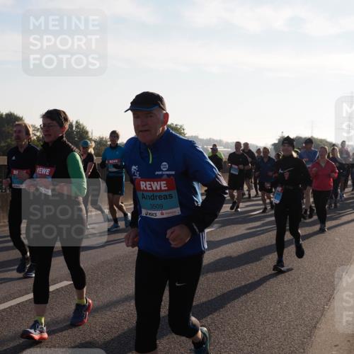 03.10.2025 - Köhlbrandbrückenlauf Fabian Wolf http://msf.ph/oto/9010340 03.10.2025 09:21:36 Position 3 1712, 3509 meine-sportfotos.de