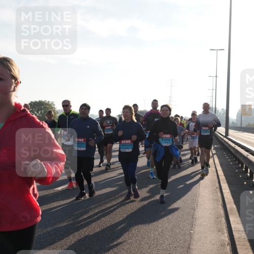 03.10.2025 - Köhlbrandbrückenlauf Fabian Wolf http://msf.ph/oto/9010363 03.10.2025 09:21:39 Position 3 2140, 2078, 1147 meine-sportfotos.de