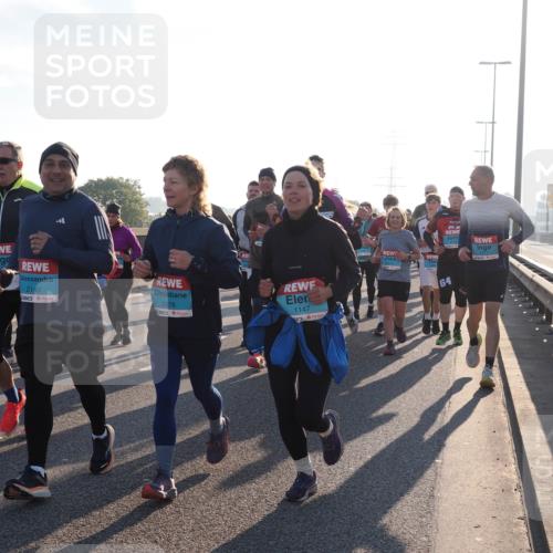 03.10.2025 - Köhlbrandbrückenlauf Fabian Wolf http://msf.ph/oto/9010412 03.10.2025 09:21:41 Position 3 3620, 2140, 2078, 1147, 64 meine-sportfotos.de