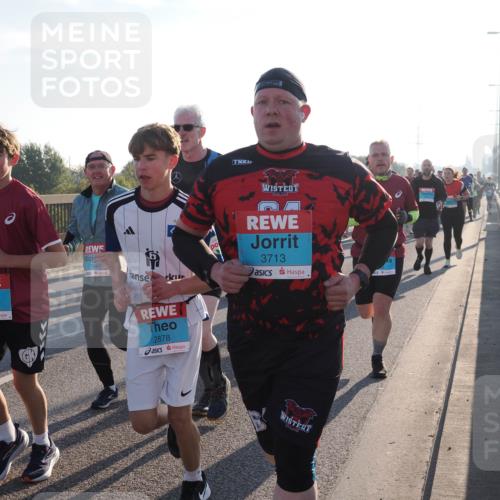 03.10.2025 - Köhlbrandbrückenlauf Fabian Wolf http://msf.ph/oto/9010496 03.10.2025 09:21:44 Position 3 3727, 179, 2878, 3713 meine-sportfotos.de