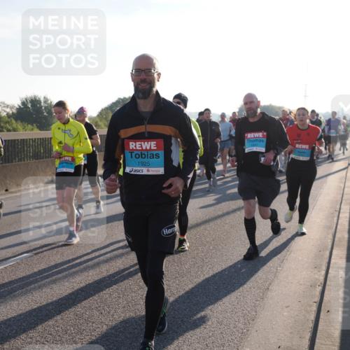 03.10.2025 - Köhlbrandbrückenlauf Fabian Wolf http://msf.ph/oto/9010568 03.10.2025 09:21:47 Position 3 1925, 1941 meine-sportfotos.de