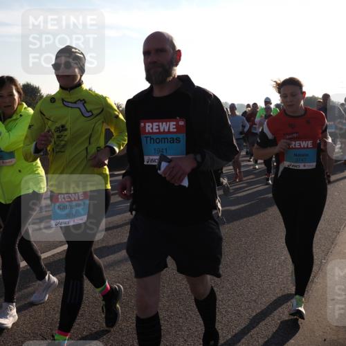 03.10.2025 - Köhlbrandbrückenlauf Fabian Wolf http://msf.ph/oto/9010591 03.10.2025 09:21:48 Position 3 1454, 1941, 3747, 3612 meine-sportfotos.de