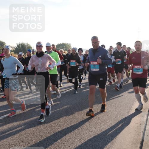 03.10.2025 - Köhlbrandbrückenlauf Fabian Wolf http://msf.ph/oto/9010672 03.10.2025 09:21:51 Position 3 1993, 1883 meine-sportfotos.de