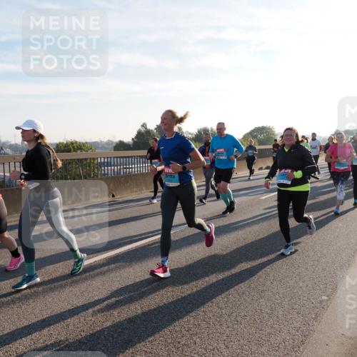 03.10.2025 - Köhlbrandbrückenlauf Fabian Wolf http://msf.ph/oto/9010916 03.10.2025 09:22:01 Position 3 1991 meine-sportfotos.de