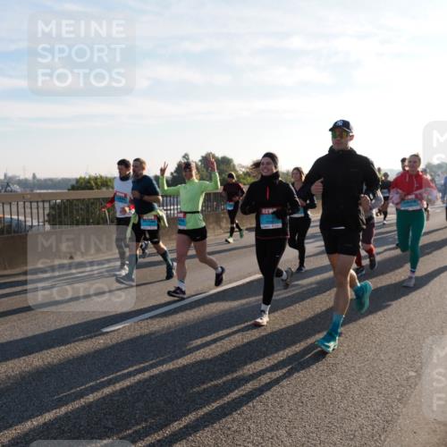 03.10.2025 - Köhlbrandbrückenlauf Fabian Wolf http://msf.ph/oto/9011017 03.10.2025 09:22:04 Position 3  meine-sportfotos.de
