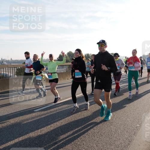 03.10.2025 - Köhlbrandbrückenlauf Fabian Wolf http://msf.ph/oto/9011023 03.10.2025 09:22:05 Position 3  meine-sportfotos.de