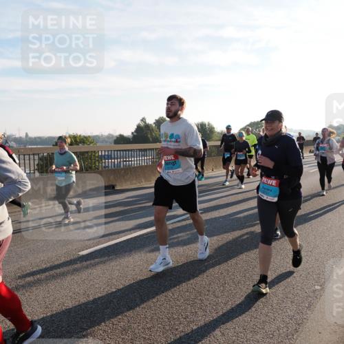 03.10.2025 - Köhlbrandbrückenlauf Fabian Wolf http://msf.ph/oto/9011089 03.10.2025 09:22:07 Position 3 92, 3737 meine-sportfotos.de