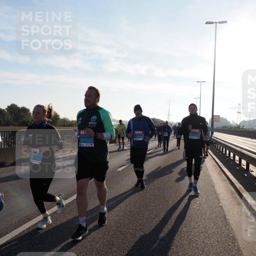 03.10.2025 - Köhlbrandbrückenlauf Fabian Wolf http://msf.ph/oto/9011240 03.10.2025 09:22:14 Position 3 3765, 1827 meine-sportfotos.de