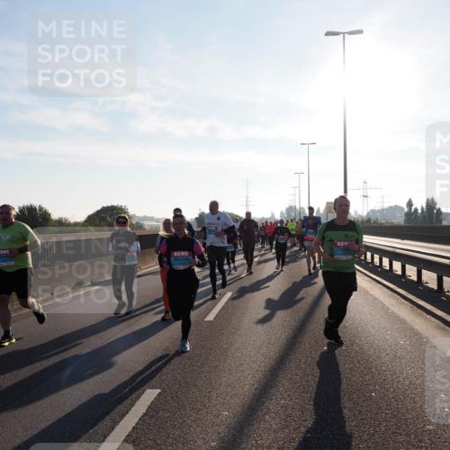03.10.2025 - Köhlbrandbrückenlauf Fabian Wolf http://msf.ph/oto/9011413 03.10.2025 09:22:23 Position 3 24 meine-sportfotos.de