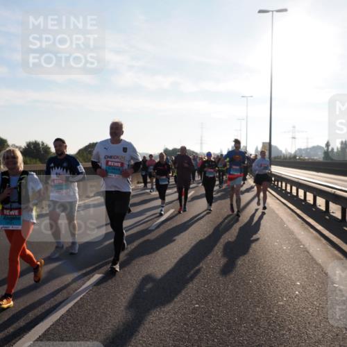 03.10.2025 - Köhlbrandbrückenlauf Fabian Wolf http://msf.ph/oto/9011478 03.10.2025 09:22:25 Position 3 3161, 24 meine-sportfotos.de