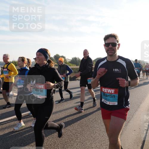 03.10.2025 - Köhlbrandbrückenlauf Fabian Wolf http://msf.ph/oto/9011739 03.10.2025 09:22:37 Position 3 1051, 3151 meine-sportfotos.de