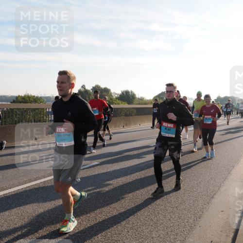 03.10.2025 - Köhlbrandbrückenlauf Fabian Wolf http://msf.ph/oto/9011832 03.10.2025 09:22:42 Position 3 2577, 1551 meine-sportfotos.de