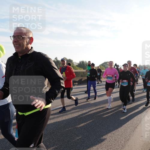 03.10.2025 - Köhlbrandbrückenlauf Fabian Wolf http://msf.ph/oto/9012069 03.10.2025 09:22:54 Position 3 4000, 47, 2435 meine-sportfotos.de