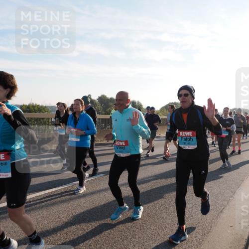03.10.2025 - Köhlbrandbrückenlauf Fabian Wolf http://msf.ph/oto/9012163 03.10.2025 09:22:57 Position 3 2119, 2315, 1861, 3116 meine-sportfotos.de