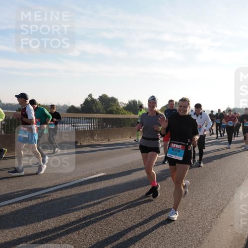 03.10.2025 - Köhlbrandbrückenlauf Fabian Wolf http://msf.ph/oto/9012240 03.10.2025 09:22:59 Position 3 2349 meine-sportfotos.de