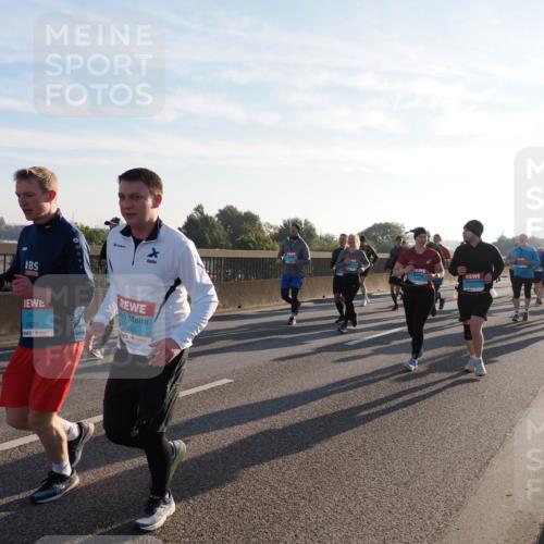 03.10.2025 - Köhlbrandbrückenlauf Fabian Wolf http://msf.ph/oto/9012302 03.10.2025 09:23:01 Position 3 3829, 2930 meine-sportfotos.de