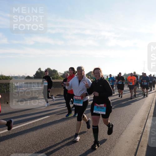 03.10.2025 - Köhlbrandbrückenlauf Fabian Wolf http://msf.ph/oto/9012569 03.10.2025 09:23:22 Position 3 2436, 2116 meine-sportfotos.de