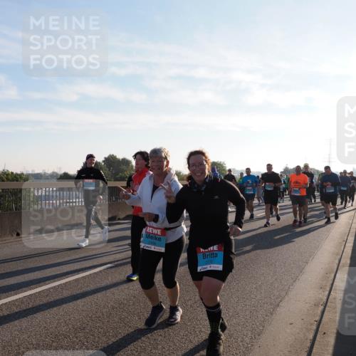 03.10.2025 - Köhlbrandbrückenlauf Fabian Wolf http://msf.ph/oto/9012574 03.10.2025 09:23:22 Position 3 2436, 2116 meine-sportfotos.de