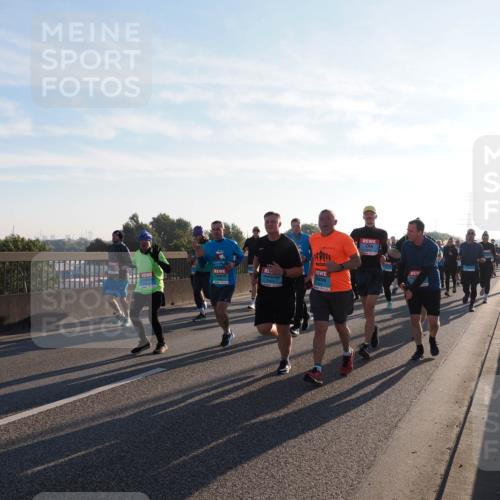 03.10.2025 - Köhlbrandbrückenlauf Fabian Wolf http://msf.ph/oto/9012636 03.10.2025 09:23:24 Position 3  meine-sportfotos.de