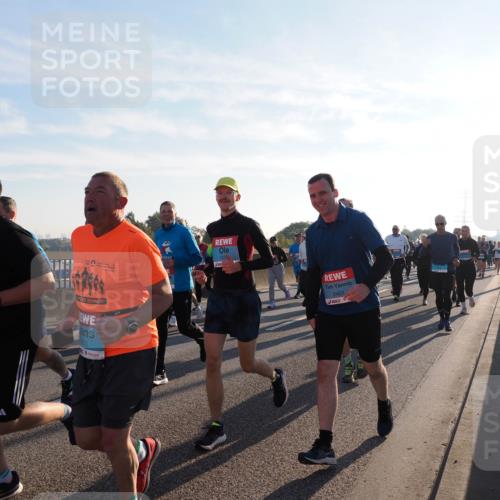 03.10.2025 - Köhlbrandbrückenlauf Fabian Wolf http://msf.ph/oto/9012672 03.10.2025 09:23:25 Position 3 12, 853, 153, 2451 meine-sportfotos.de