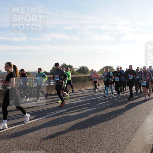 03.10.2025 - Köhlbrandbrückenlauf Fabian Wolf http://msf.ph/oto/9012831 03.10.2025 09:23:32 Position 3 1000 meine-sportfotos.de
