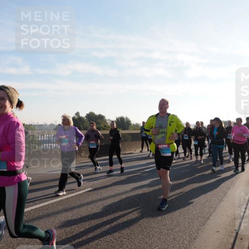 03.10.2025 - Köhlbrandbrückenlauf Fabian Wolf http://msf.ph/oto/9012947 03.10.2025 09:23:37 Position 3 1585 meine-sportfotos.de