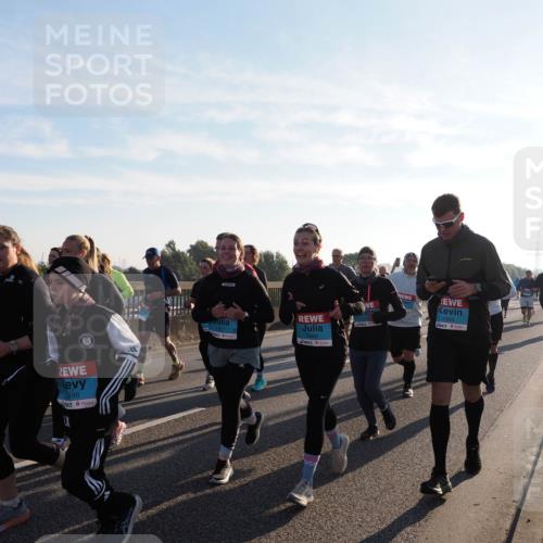 03.10.2025 - Köhlbrandbrückenlauf Fabian Wolf http://msf.ph/oto/9013060 03.10.2025 09:23:40 Position 3 1896, 2967, 2966, 2965 meine-sportfotos.de