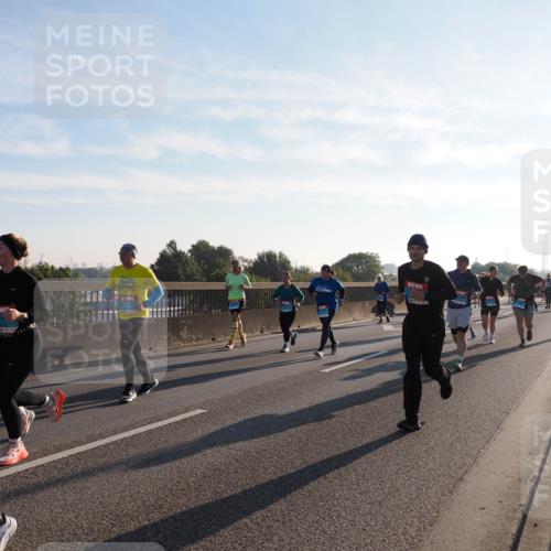 03.10.2025 - Köhlbrandbrückenlauf Fabian Wolf http://msf.ph/oto/9013151 03.10.2025 09:23:44 Position 3 1835 meine-sportfotos.de