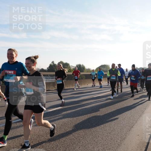 03.10.2025 - Köhlbrandbrückenlauf Fabian Wolf http://msf.ph/oto/9013360 03.10.2025 09:23:56 Position 3 2036, 2019 meine-sportfotos.de