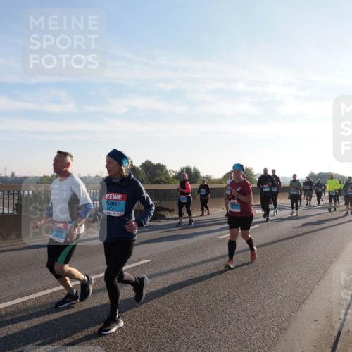 03.10.2025 - Köhlbrandbrückenlauf Fabian Wolf http://msf.ph/oto/9013643 03.10.2025 09:24:11 Position 3 2404, 2752 meine-sportfotos.de
