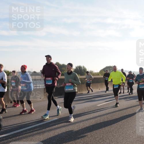 03.10.2025 - Köhlbrandbrückenlauf Fabian Wolf http://msf.ph/oto/9013744 03.10.2025 09:24:14 Position 3 24, 838, 1160, 2310 meine-sportfotos.de