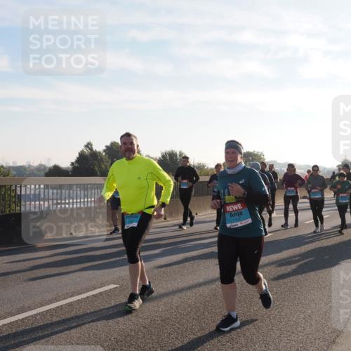 03.10.2025 - Köhlbrandbrückenlauf Fabian Wolf http://msf.ph/oto/9013792 03.10.2025 09:24:16 Position 3 1700 meine-sportfotos.de