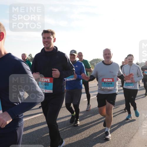 03.10.2025 - Köhlbrandbrückenlauf Fabian Wolf http://msf.ph/oto/9014203 03.10.2025 09:24:29 Position 3 2509, 2624, 2633, 1704, 3661 meine-sportfotos.de