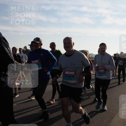 03.10.2025 - Köhlbrandbrückenlauf Fabian Wolf http://msf.ph/oto/9014215 03.10.2025 09:24:29 Position 3 2633, 1704, 3661 meine-sportfotos.de