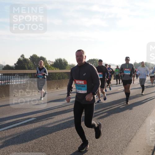 03.10.2025 - Köhlbrandbrückenlauf Fabian Wolf http://msf.ph/oto/9014252 03.10.2025 09:24:32 Position 3 2308, 2783 meine-sportfotos.de
