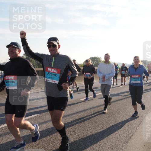 03.10.2025 - Köhlbrandbrückenlauf Fabian Wolf http://msf.ph/oto/9014321 03.10.2025 09:24:34 Position 3 34, 2782, 2783, 3693 meine-sportfotos.de