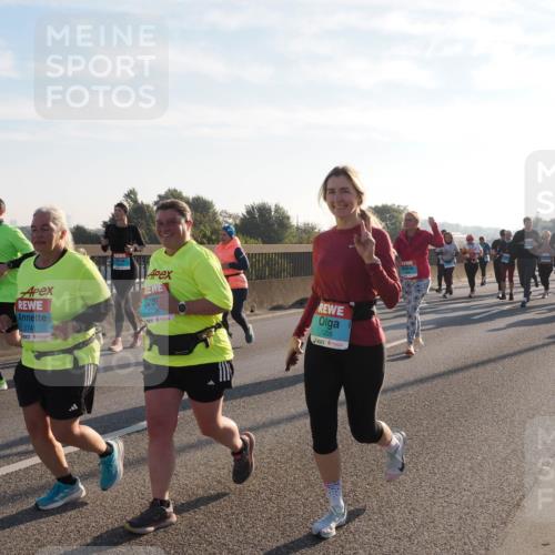 03.10.2025 - Köhlbrandbrückenlauf Fabian Wolf http://msf.ph/oto/9014518 03.10.2025 09:24:42 Position 3 2741, 2738, 1209 meine-sportfotos.de
