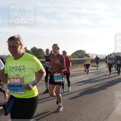 03.10.2025 - Köhlbrandbrückenlauf Fabian Wolf http://msf.ph/oto/9014853 03.10.2025 09:24:55 Position 3 2, 1800, 1263 meine-sportfotos.de