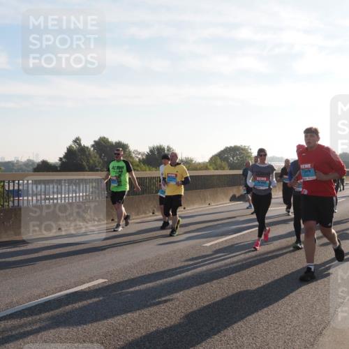 03.10.2025 - Köhlbrandbrückenlauf Fabian Wolf http://msf.ph/oto/9014921 03.10.2025 09:24:57 Position 3 1 meine-sportfotos.de