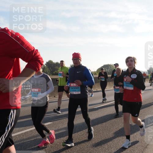 03.10.2025 - Köhlbrandbrückenlauf Fabian Wolf http://msf.ph/oto/9014976 03.10.2025 09:24:59 Position 3 32, 2466, 2248, 2631 meine-sportfotos.de