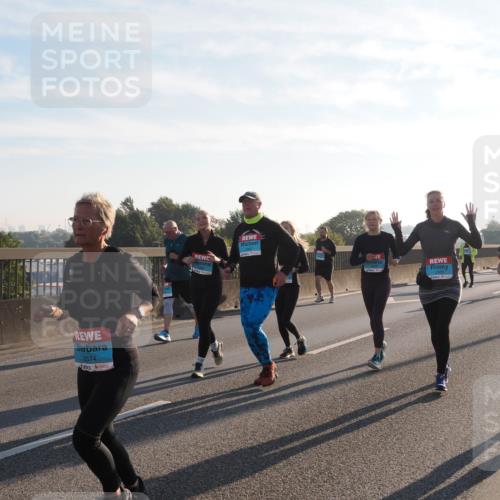 03.10.2025 - Köhlbrandbrückenlauf Fabian Wolf http://msf.ph/oto/9015030 03.10.2025 09:25:01 Position 3 2574, 2463, 2830 meine-sportfotos.de