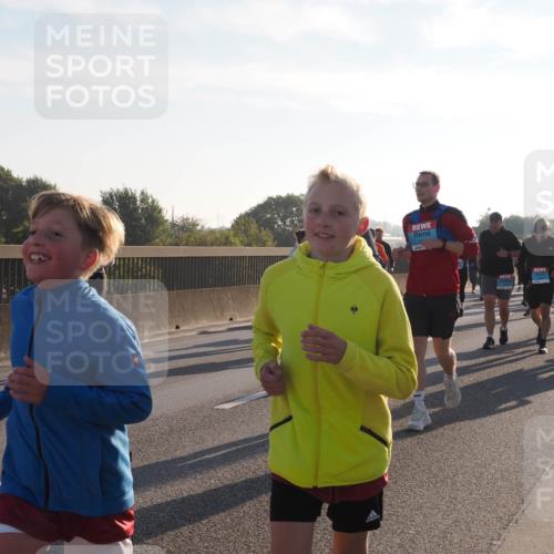 03.10.2025 - Köhlbrandbrückenlauf Fabian Wolf http://msf.ph/oto/9015372 03.10.2025 09:25:15 Position 3  meine-sportfotos.de