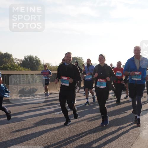 03.10.2025 - Köhlbrandbrückenlauf Fabian Wolf http://msf.ph/oto/9015583 03.10.2025 09:25:24 Position 3 2300, 2298, 2659 meine-sportfotos.de