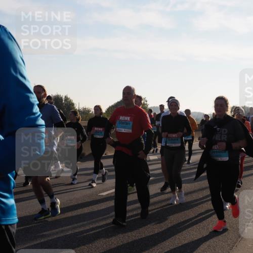 03.10.2025 - Köhlbrandbrückenlauf Fabian Wolf http://msf.ph/oto/9015655 03.10.2025 09:25:26 Position 3 2468, 2572 meine-sportfotos.de
