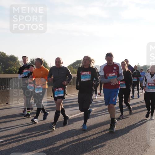 03.10.2025 - Köhlbrandbrückenlauf Fabian Wolf http://msf.ph/oto/9015759 03.10.2025 09:25:29 Position 3 3090, 3089, 10 meine-sportfotos.de