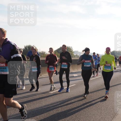 03.10.2025 - Köhlbrandbrückenlauf Fabian Wolf http://msf.ph/oto/9015855 03.10.2025 09:25:32 Position 3 2296, 3430, 2213 meine-sportfotos.de